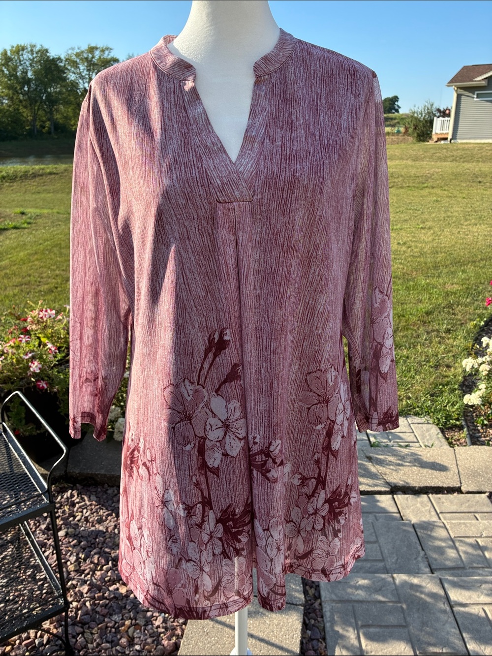 Triranta Floral Split-Neck Tunic in Dusty Rose XL